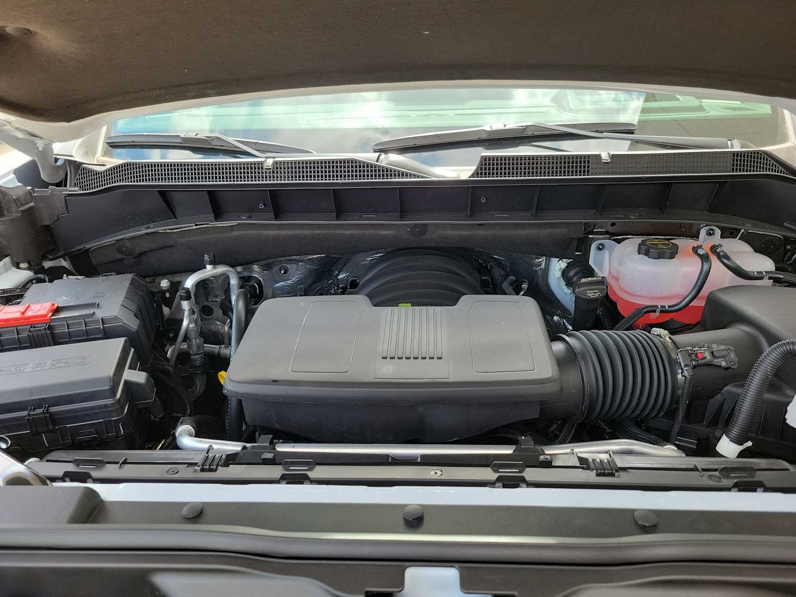 Thumbnail: 2026 Chevrolet Silverado 1500 - 9