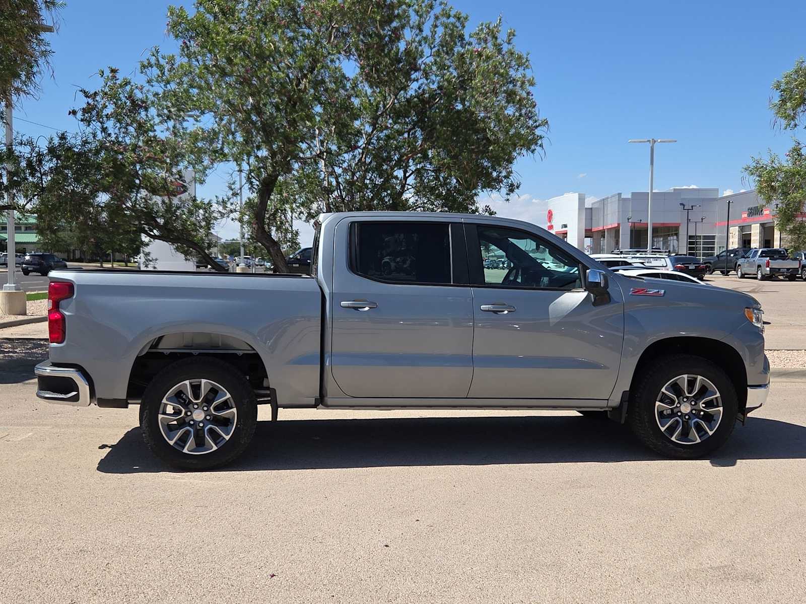 Thumbnail: 2026 Chevrolet Silverado 1500 - 8