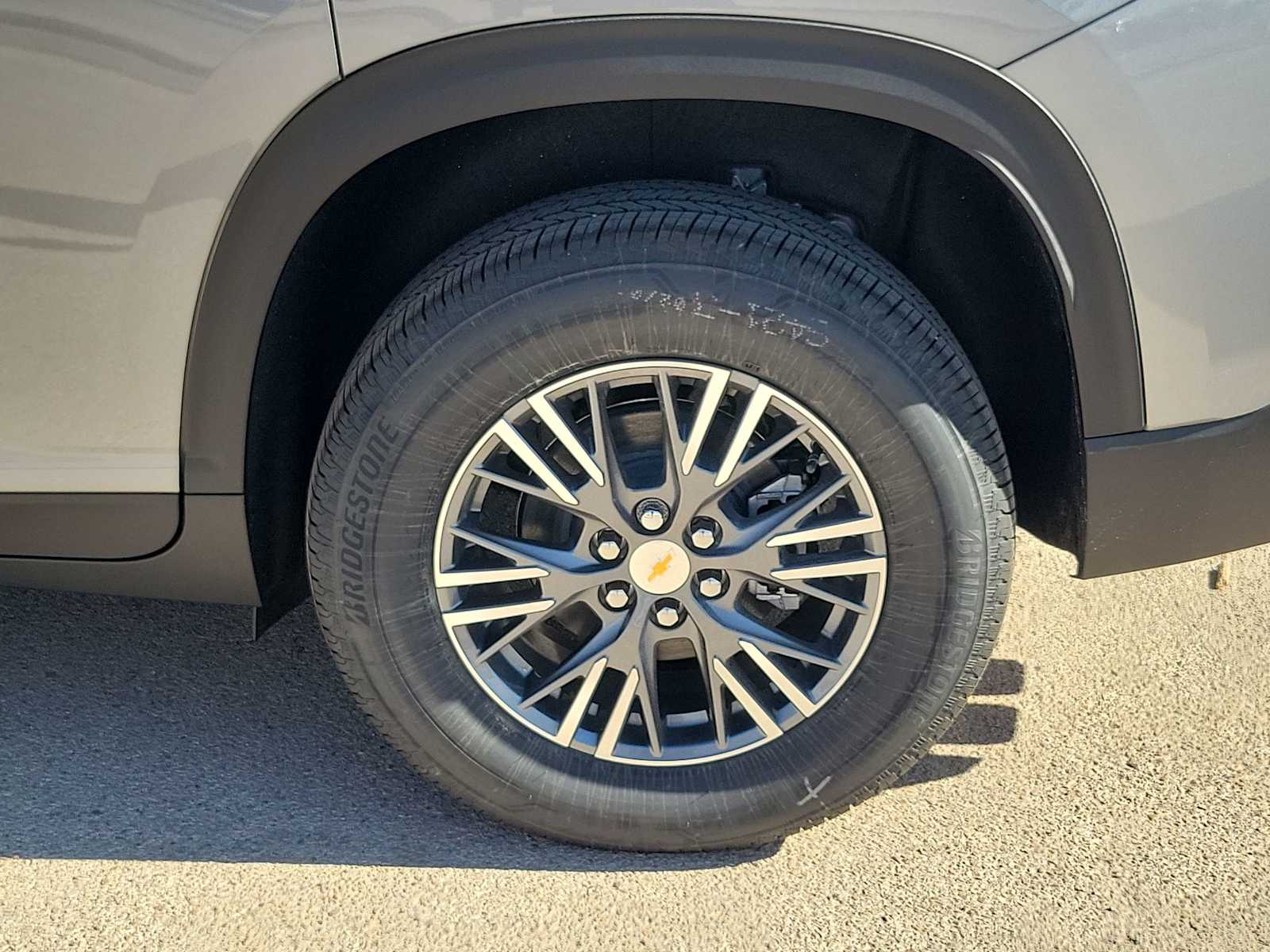 Thumbnail: 2026 Chevrolet Traverse - 4