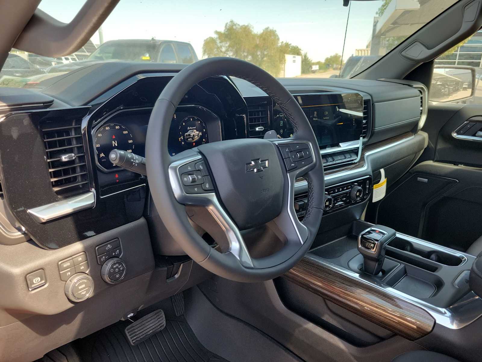 Thumbnail: 2026 Chevrolet Silverado 1500 - 2