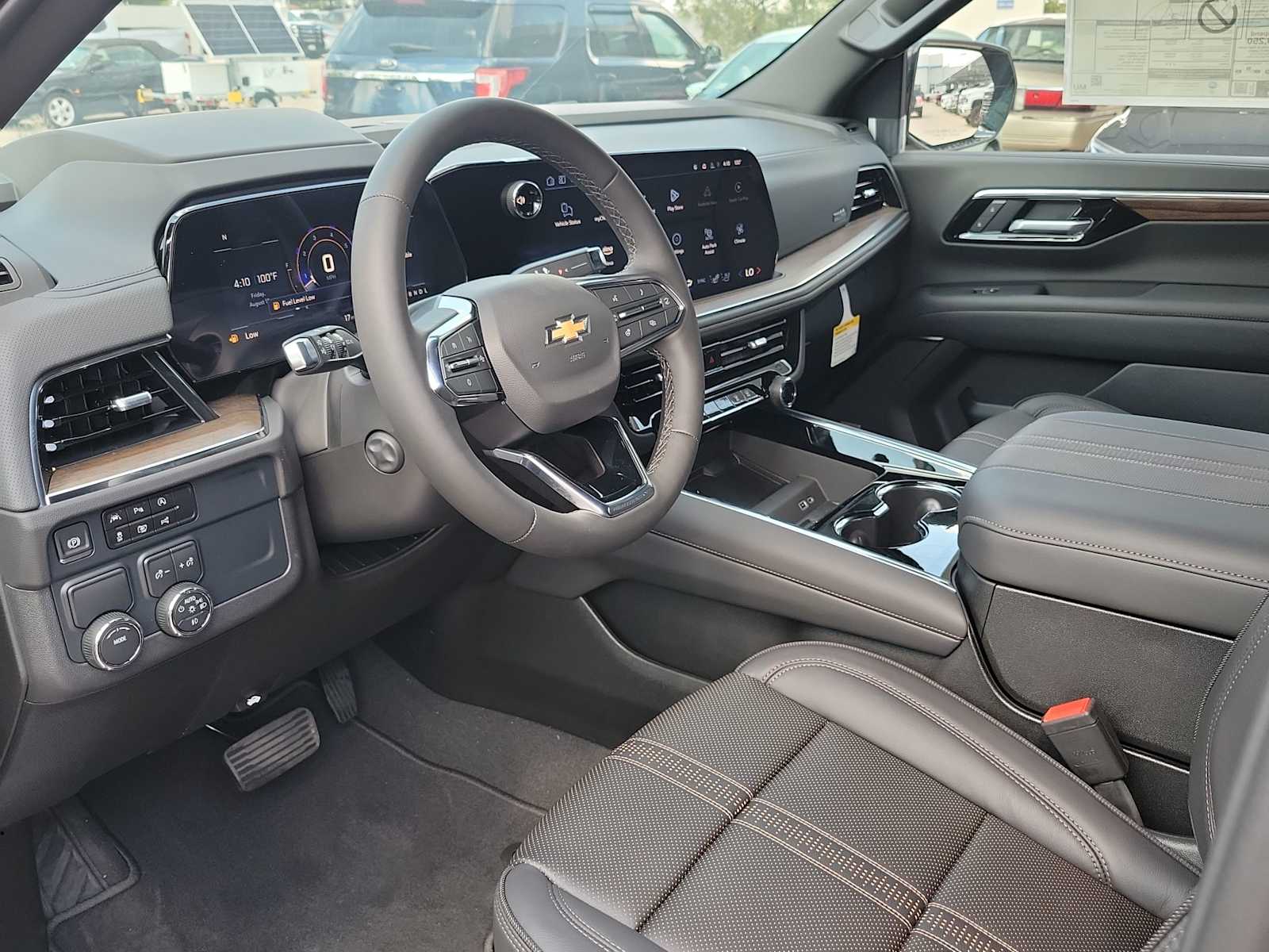 Thumbnail: 2025 Chevrolet Tahoe - 2