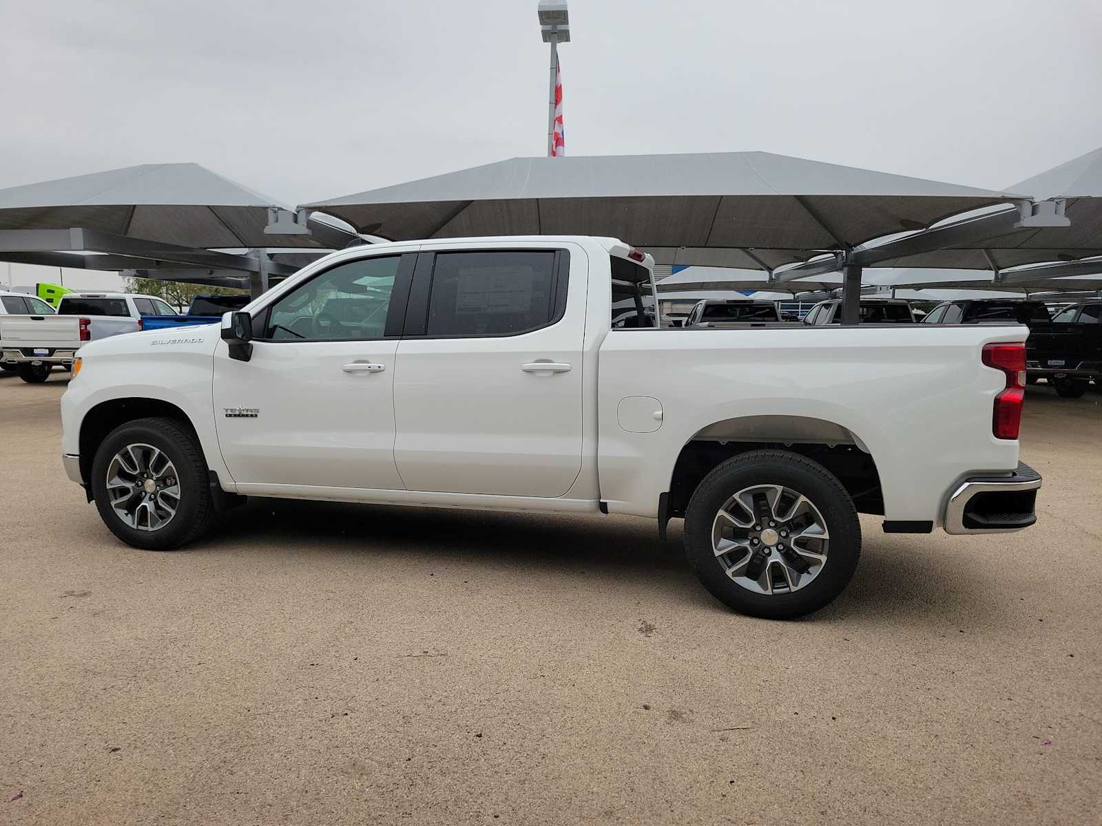 Thumbnail: 2026 Chevrolet Silverado 1500 - 3