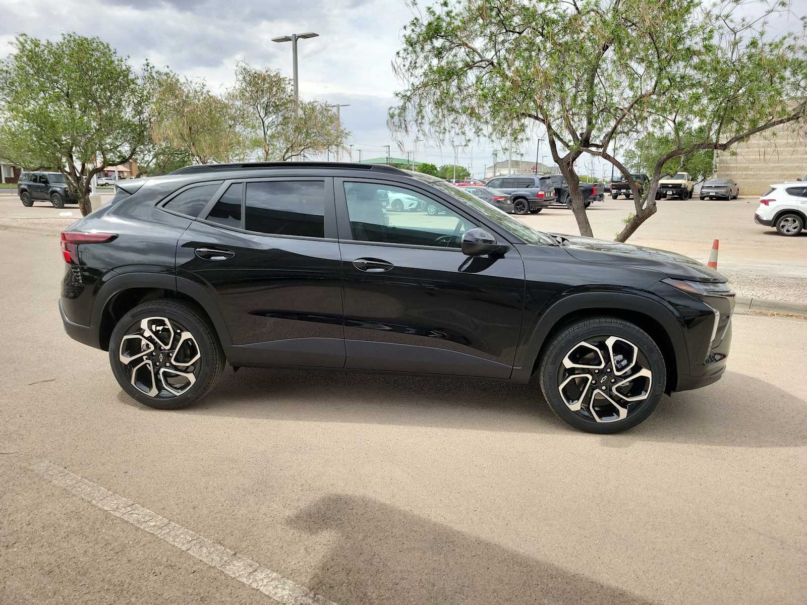 Thumbnail: 2026 Chevrolet Trax - 9