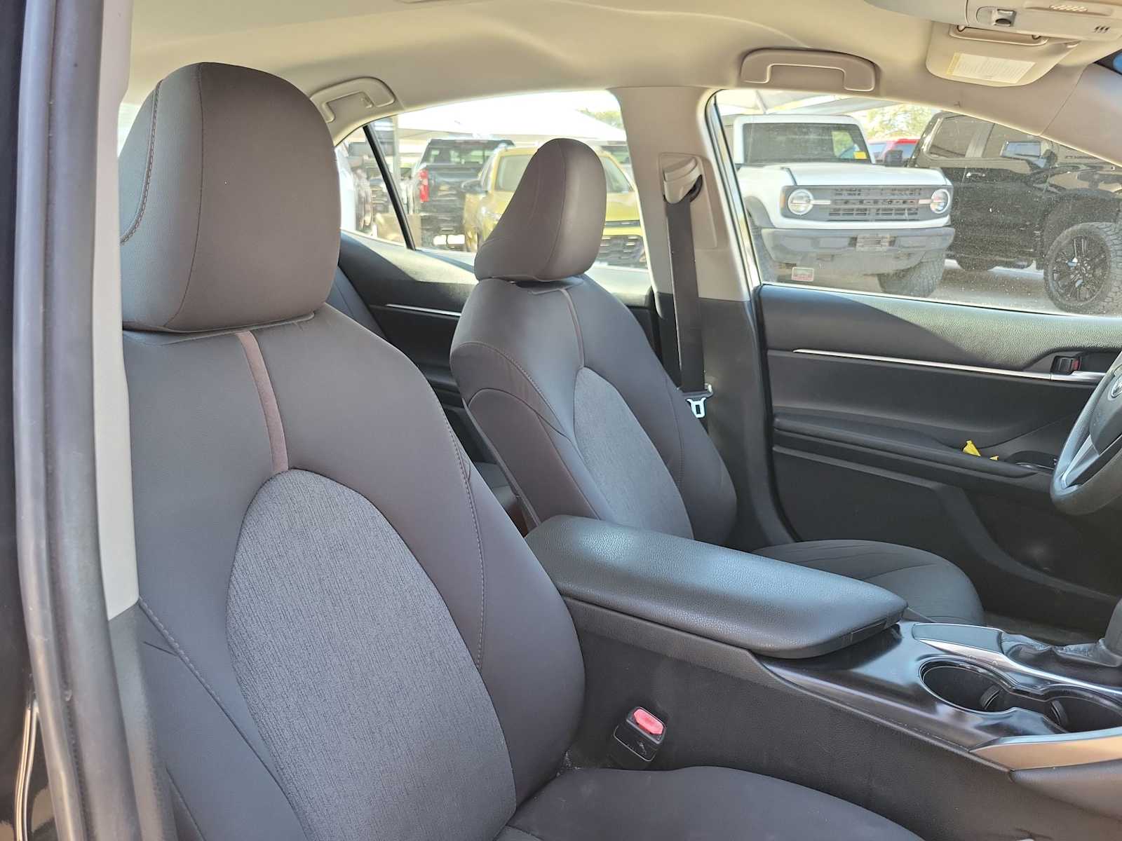 Thumbnail: 2018 Toyota Camry - 14