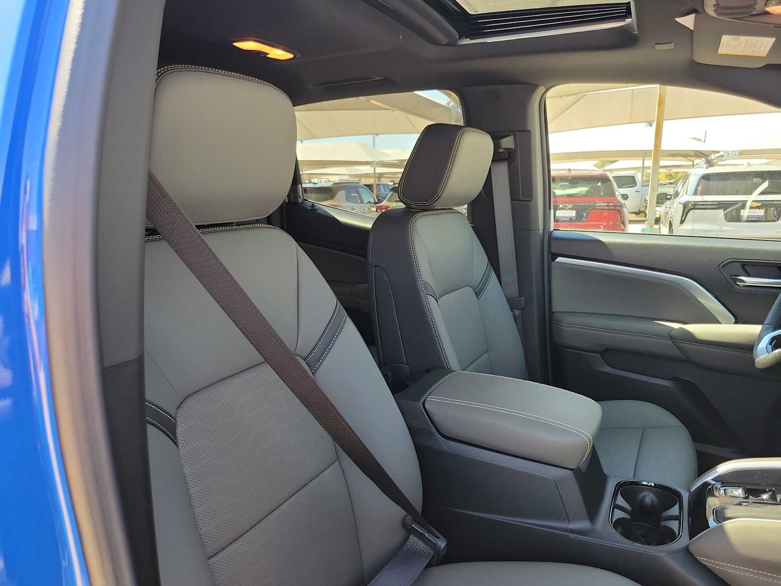 Thumbnail: 2026 Chevrolet Colorado - 18