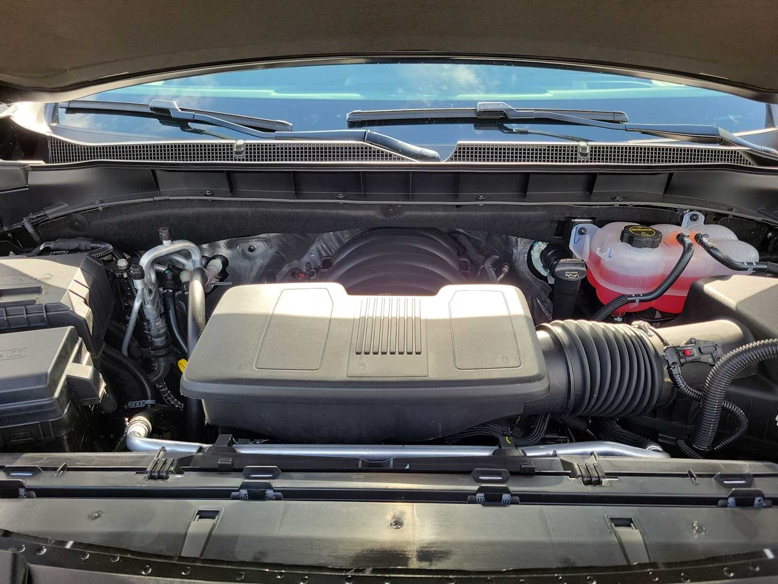 Thumbnail: 2026 Chevrolet Tahoe - 9