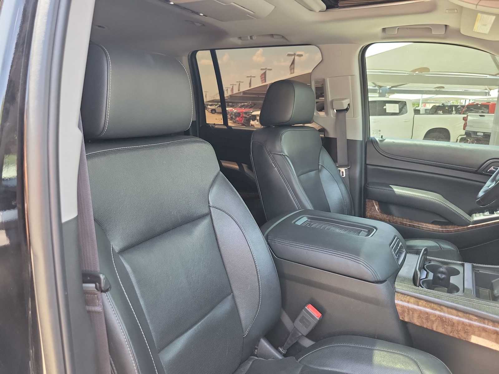 Thumbnail: 2017 Chevrolet Suburban - 14