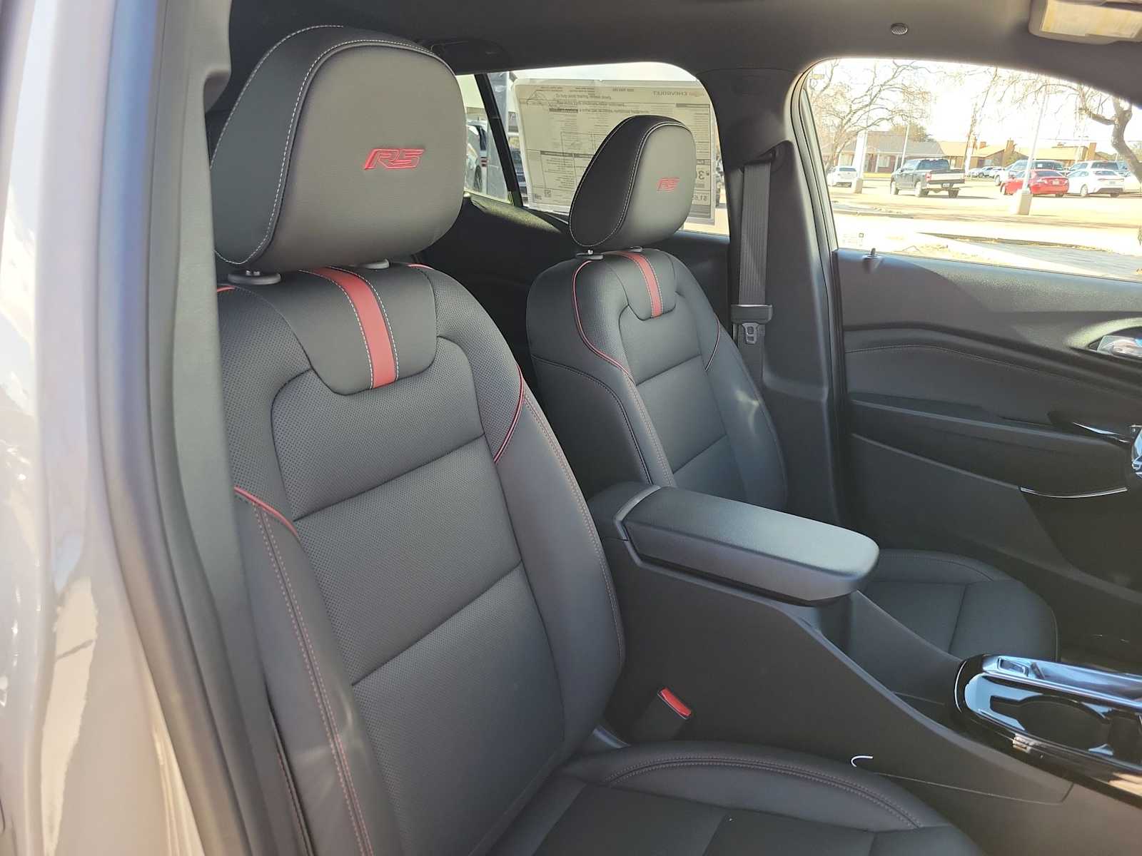 Thumbnail: 2026 Chevrolet Trax - 14