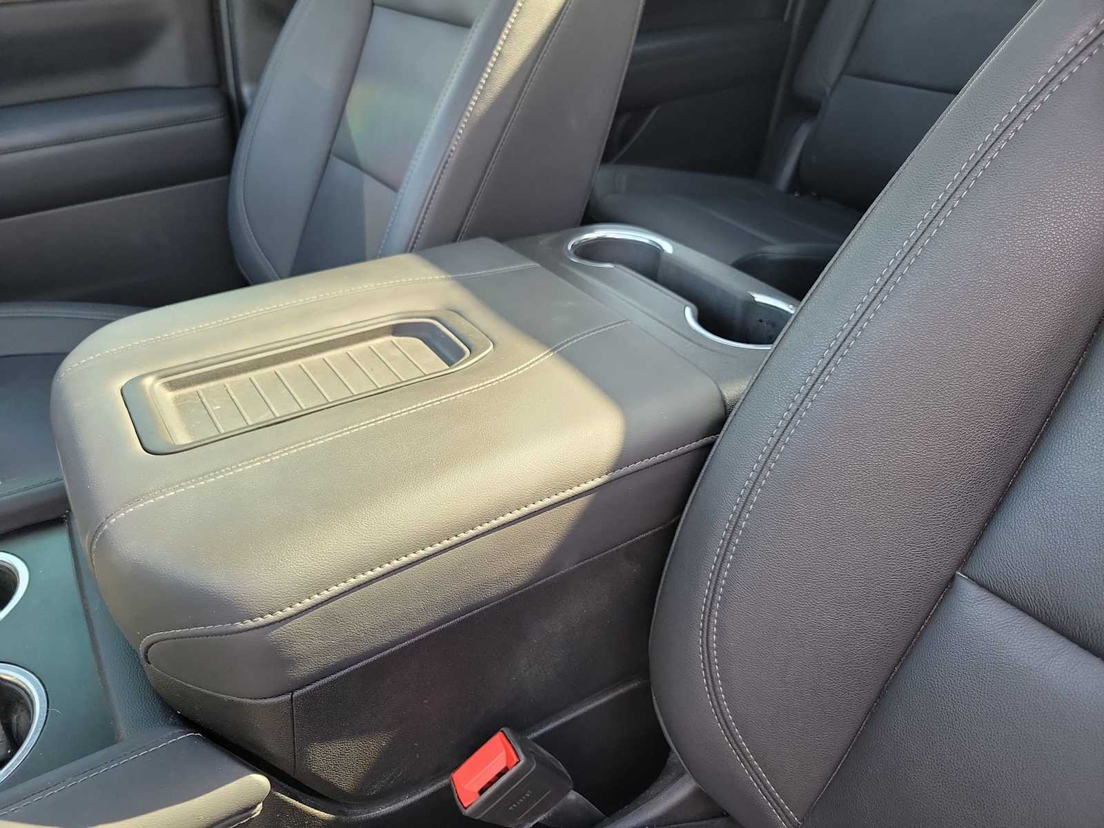 Thumbnail: 2024 Chevrolet Suburban - 16