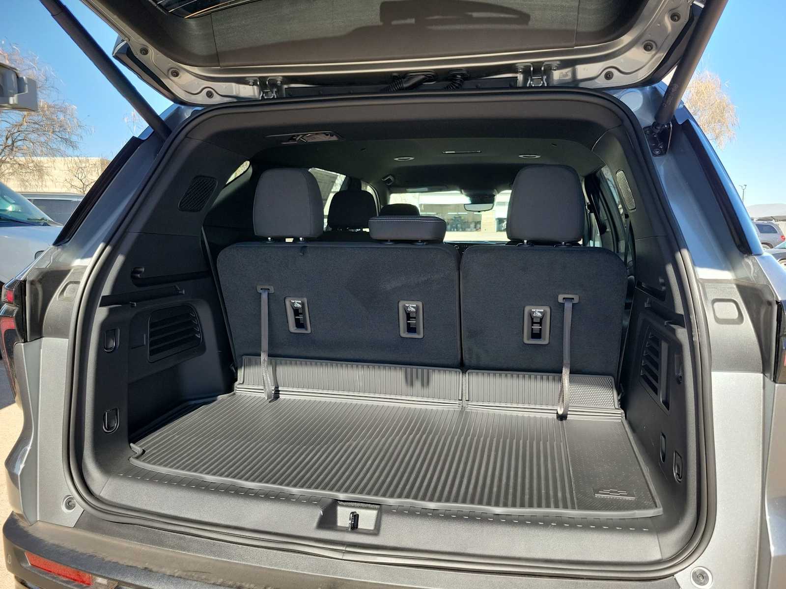 Thumbnail: 2026 Chevrolet Traverse - 19