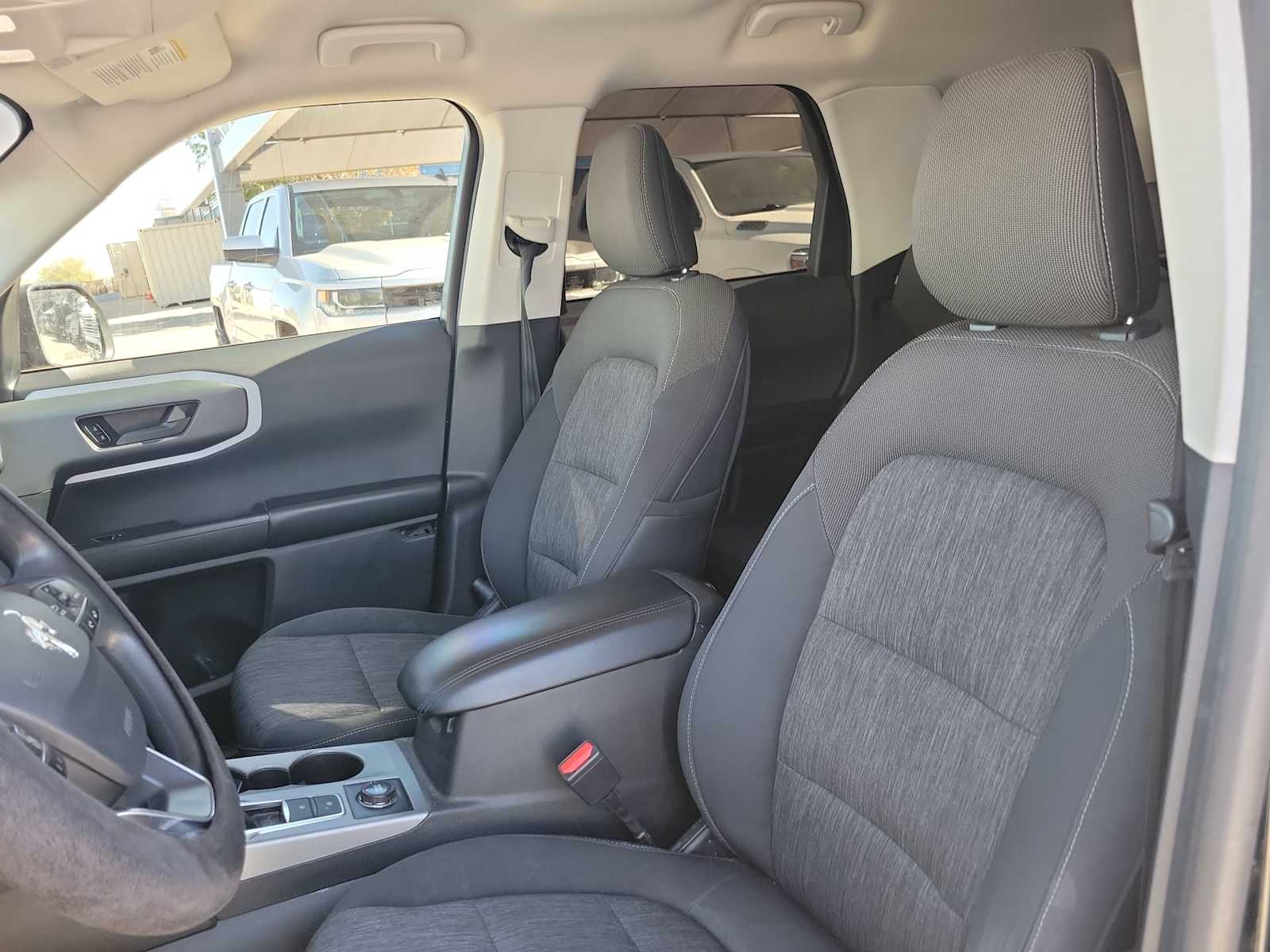 Thumbnail: 2022 Ford Bronco Sport - 11