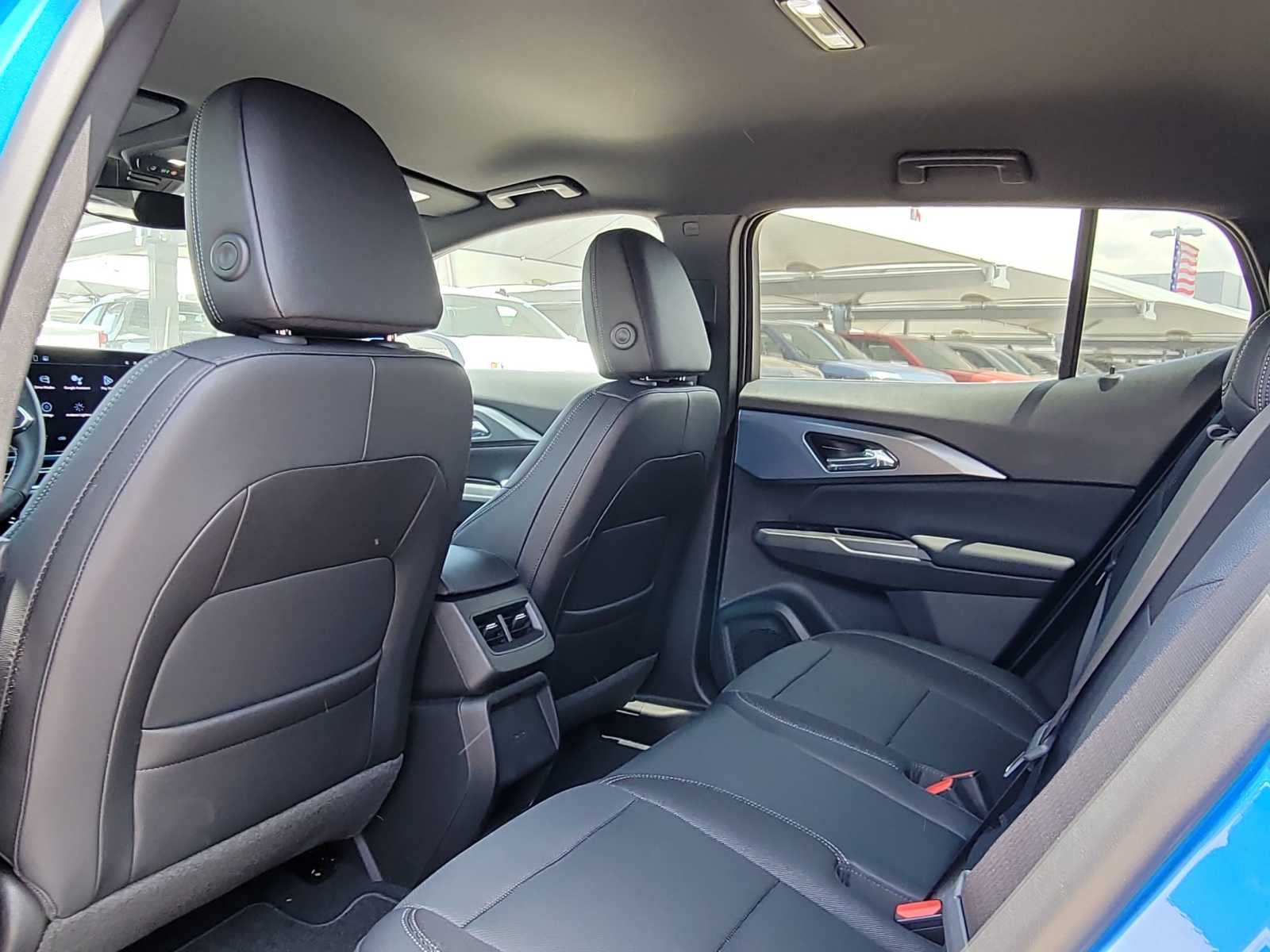 Thumbnail: 2024 Chevrolet Equinox - 12