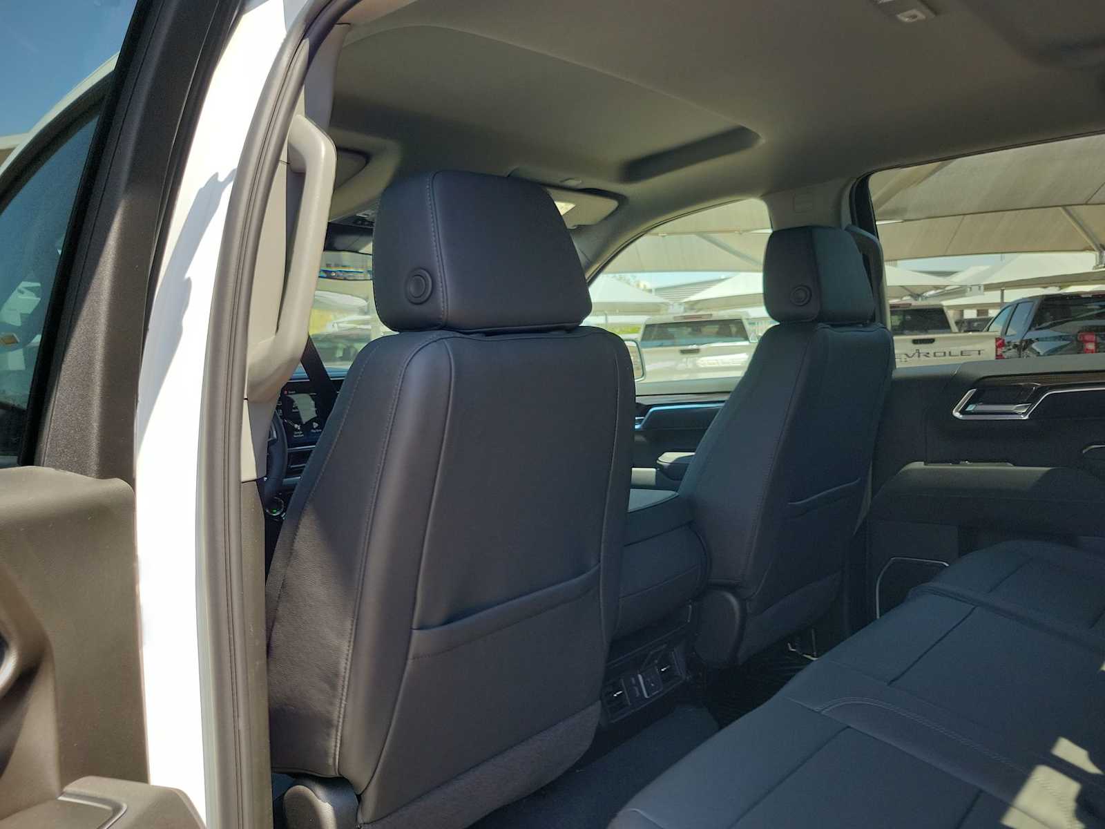 Thumbnail: 2026 Chevrolet Silverado 1500 - 12