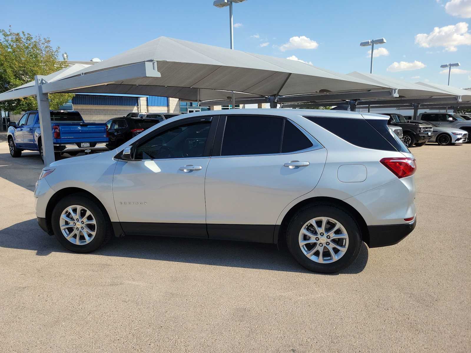 Thumbnail: 2021 Chevrolet Equinox - 3