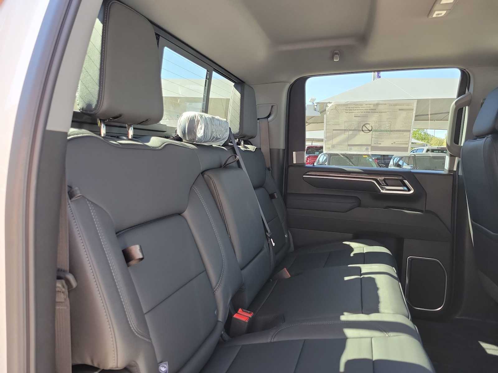 Thumbnail: 2026 Chevrolet Silverado 2500 - 13