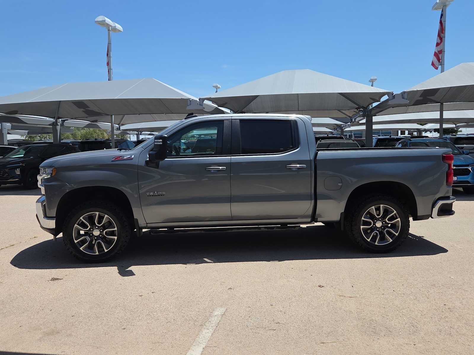 Thumbnail: 2021 Chevrolet Silverado 1500 - 5