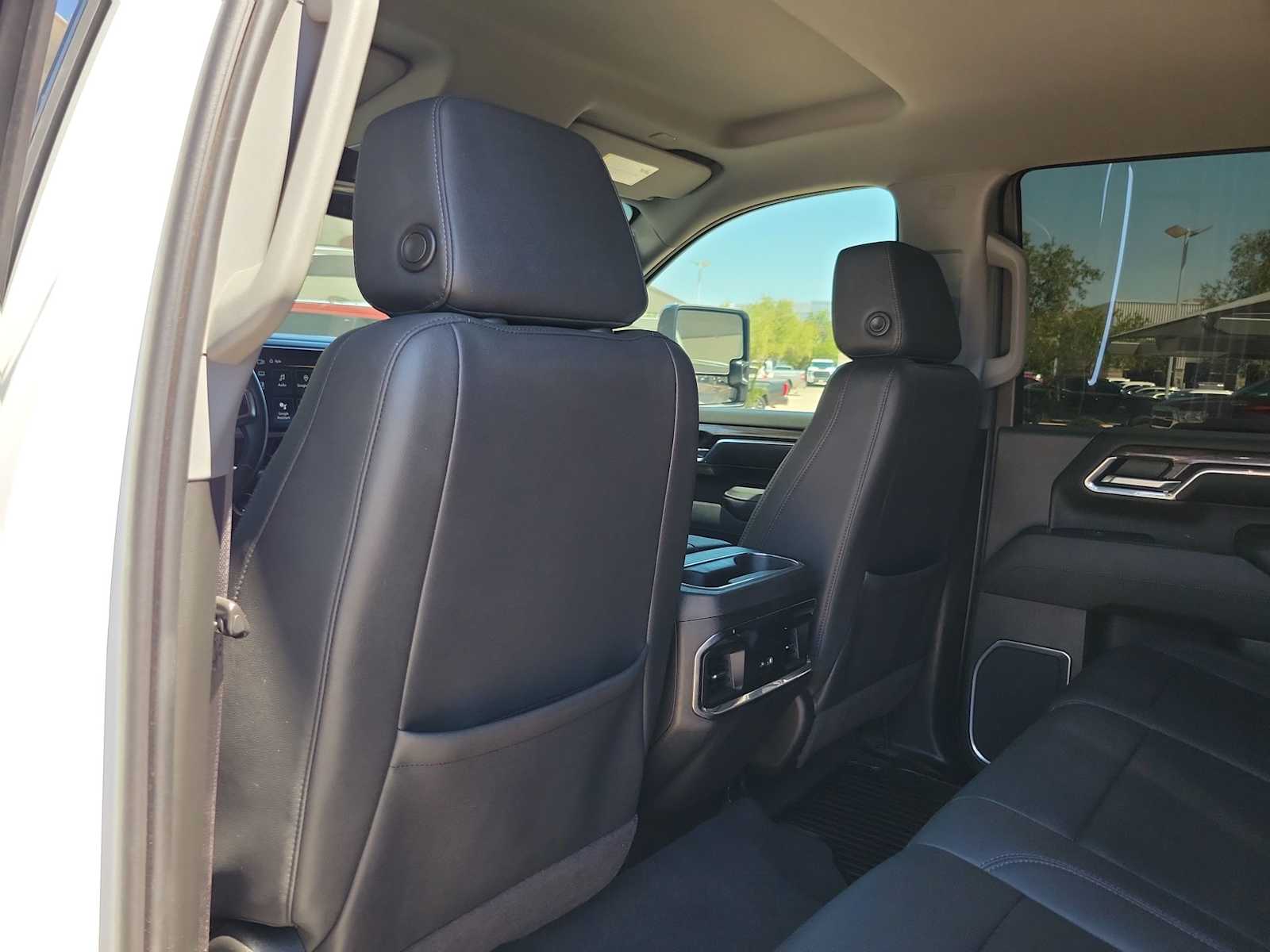 2024 Chevrolet Silverado 2500 LTZ 12