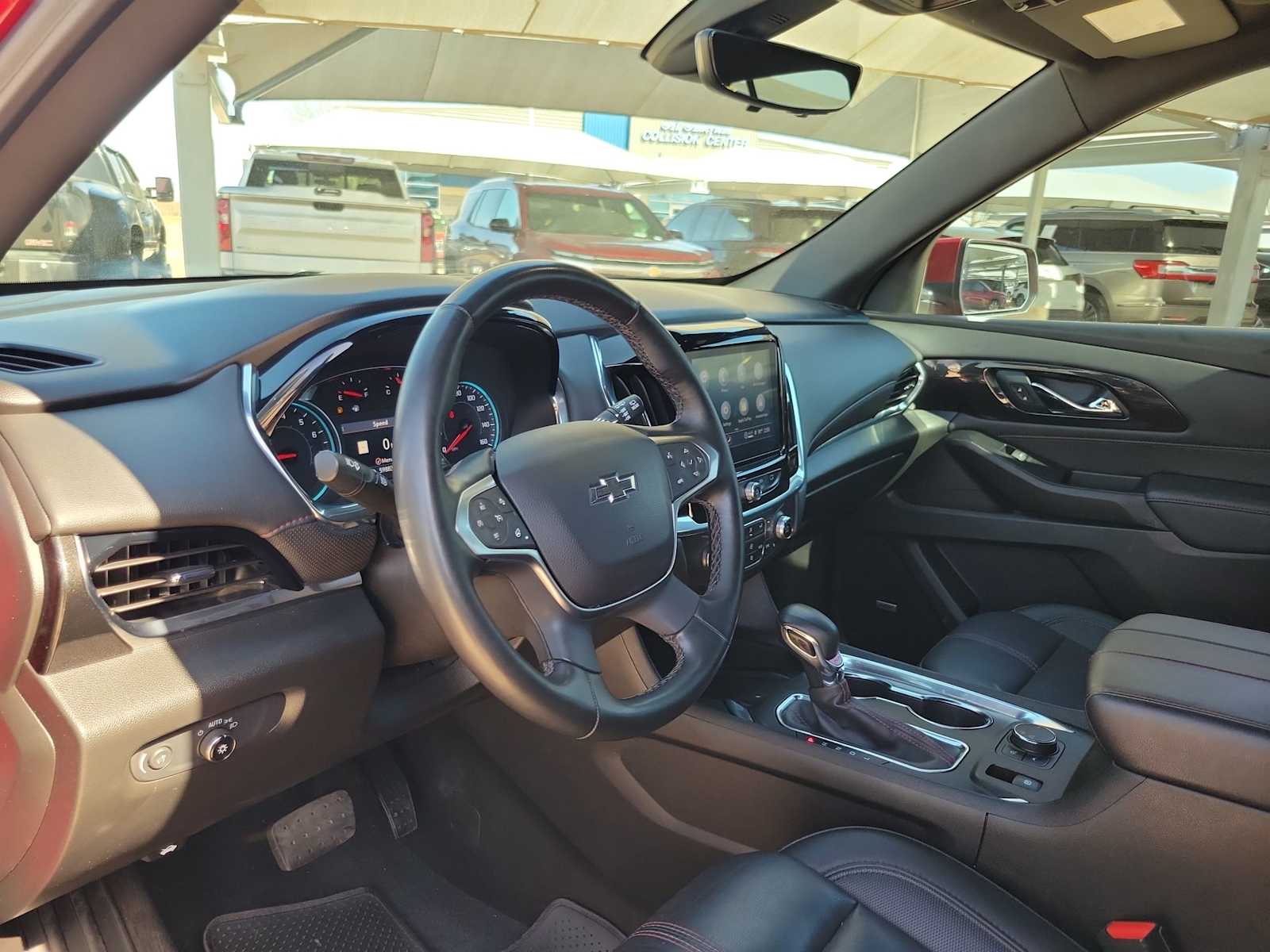 Thumbnail: 2023 Chevrolet Traverse - 2