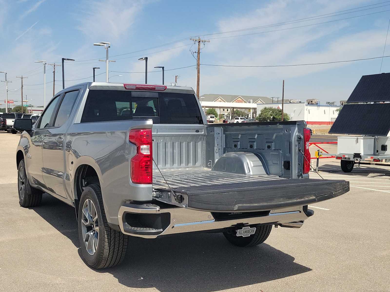 Thumbnail: 2026 Chevrolet Silverado 1500 - 23