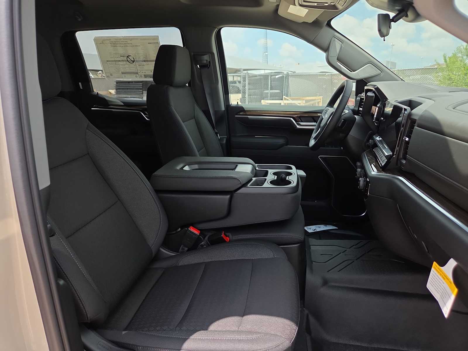 Thumbnail: 2026 Chevrolet Silverado 1500 - 18