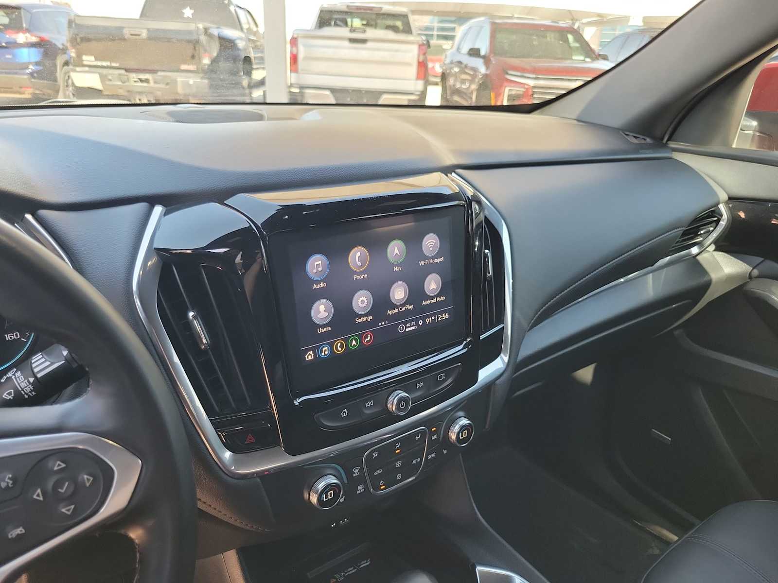 Thumbnail: 2023 Chevrolet Traverse - 16