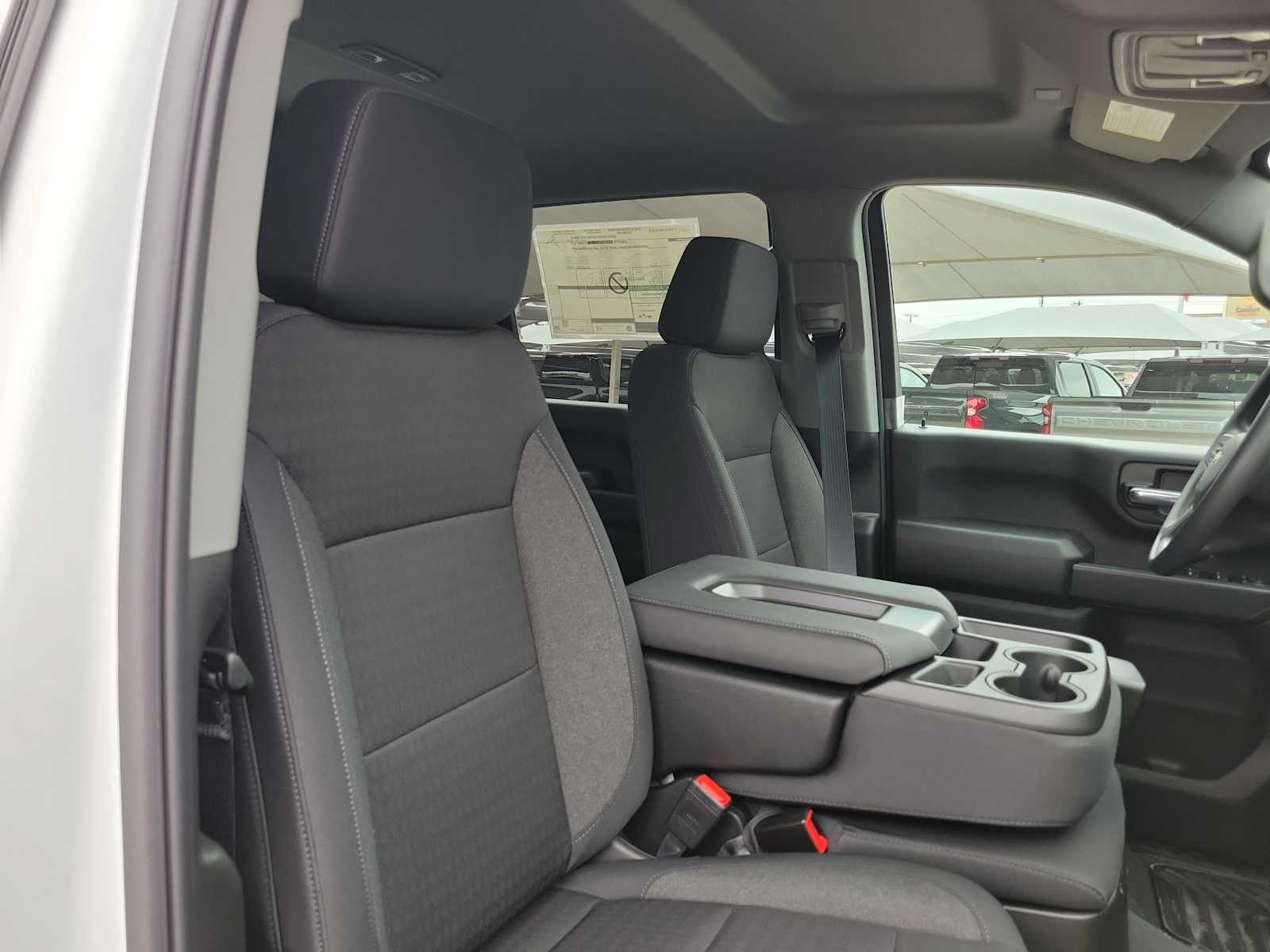 Thumbnail: 2026 Chevrolet Silverado 2500 - 14