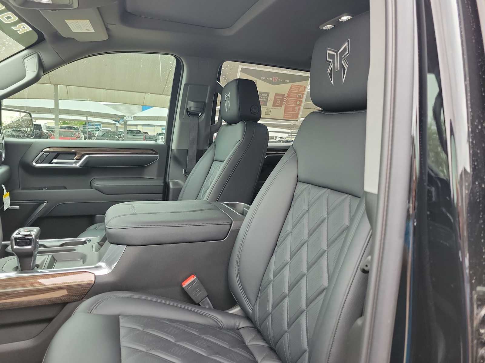 Thumbnail: 2026 Chevrolet Silverado 1500 - 15
