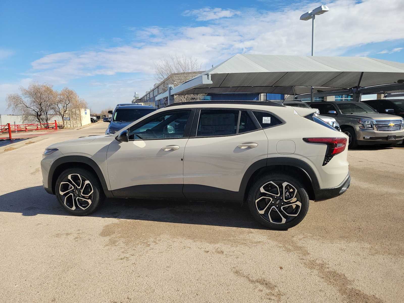 Thumbnail: 2026 Chevrolet Trax - 3