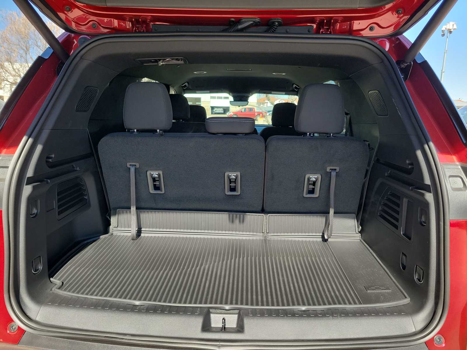 Thumbnail: 2026 Chevrolet Traverse - 19