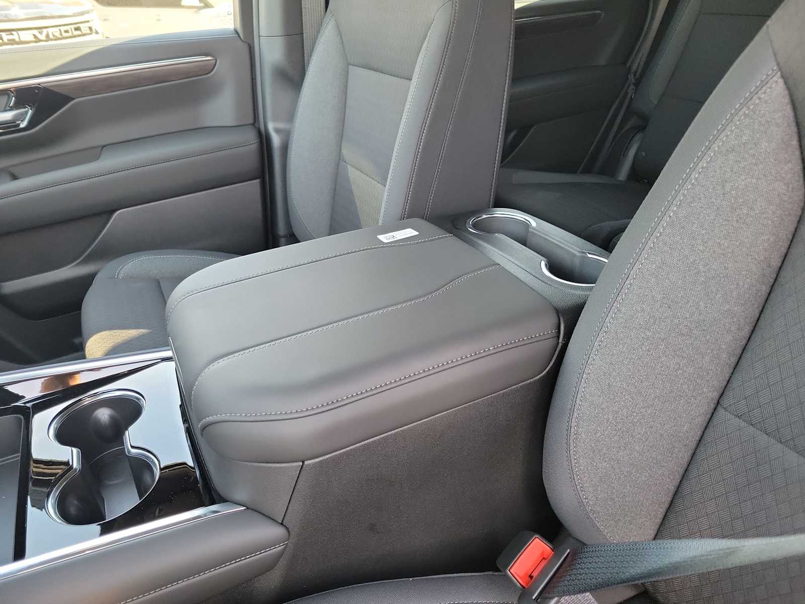 Thumbnail: 2026 Chevrolet Tahoe - 16