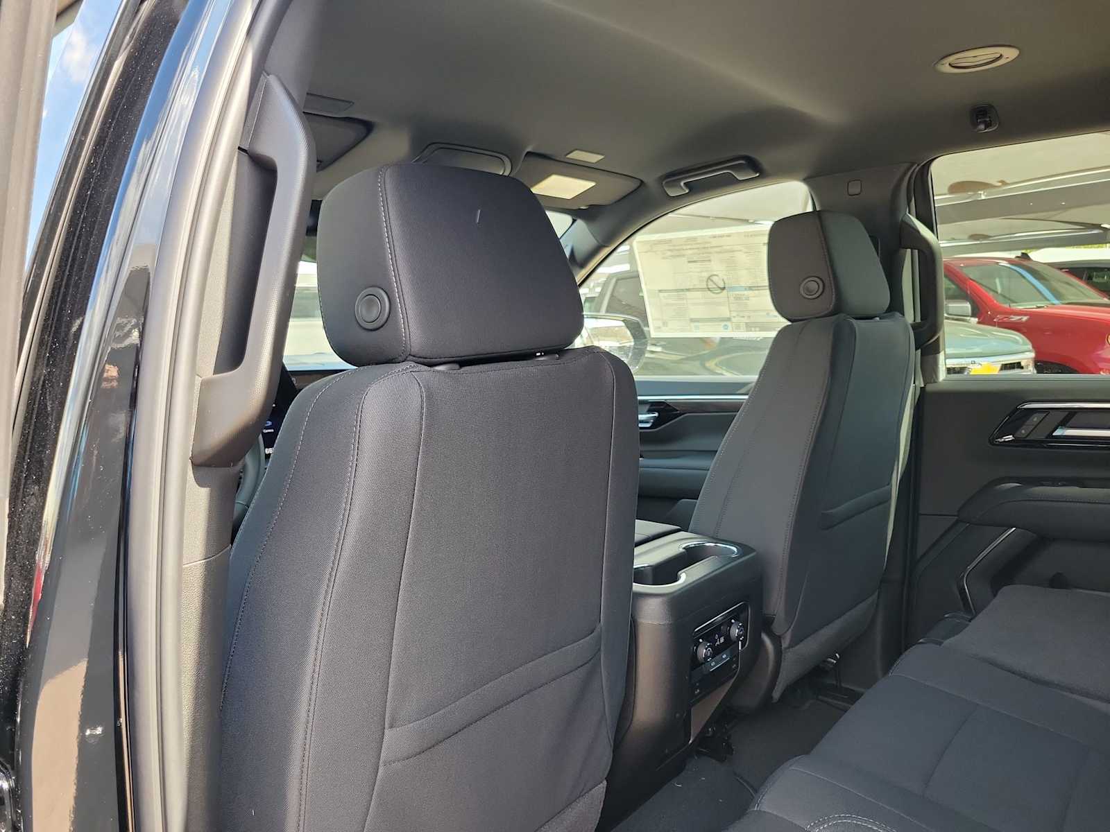 Thumbnail: 2026 Chevrolet Tahoe - 12