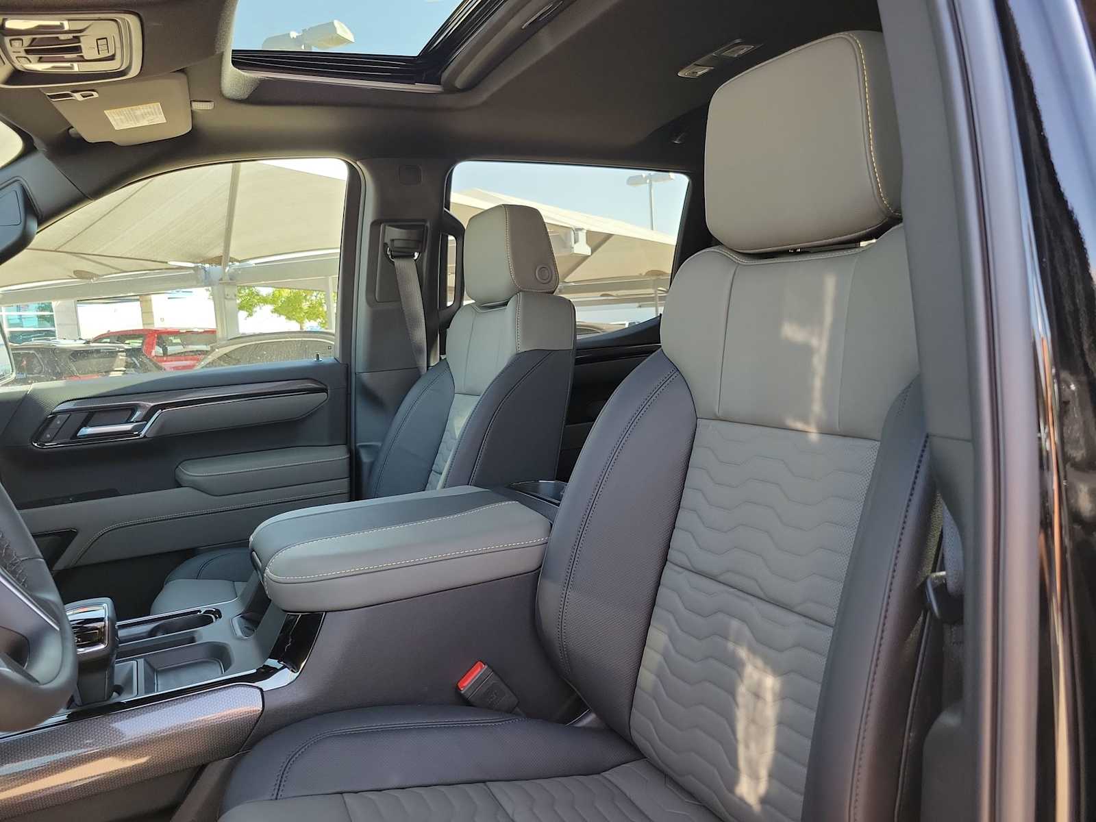 Thumbnail: 2026 Chevrolet Silverado 1500 - 11