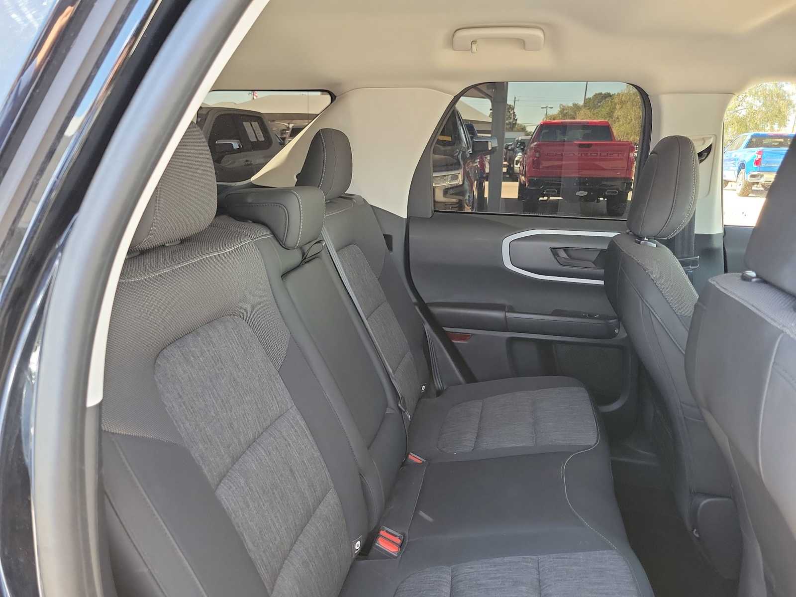 Thumbnail: 2022 Ford Bronco Sport - 13