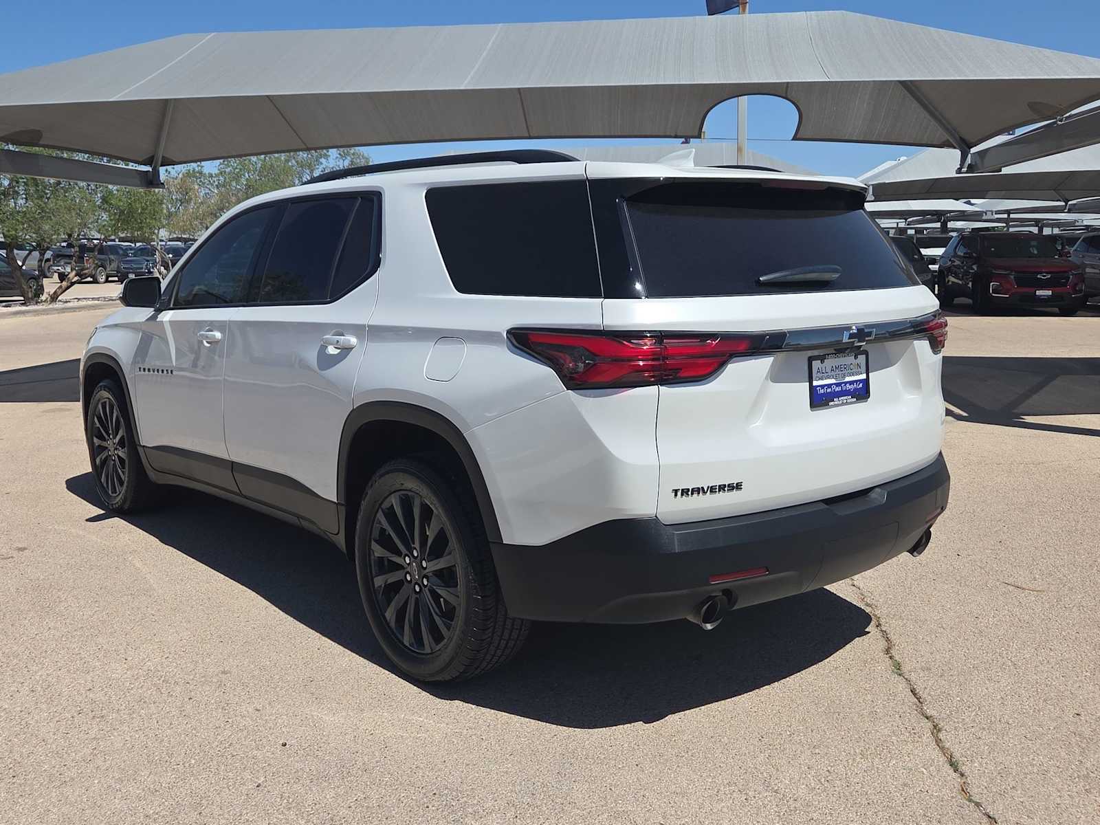 Thumbnail: 2023 Chevrolet Traverse - 6