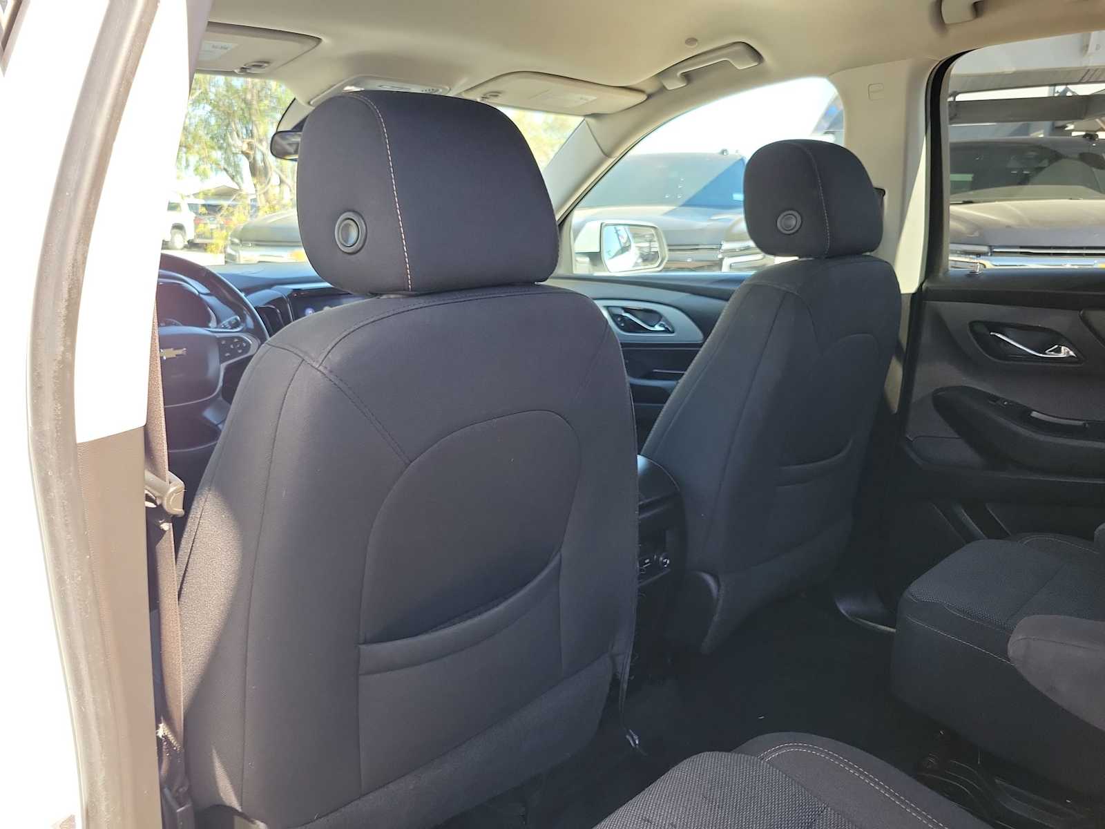 Thumbnail: 2021 Chevrolet Traverse - 12