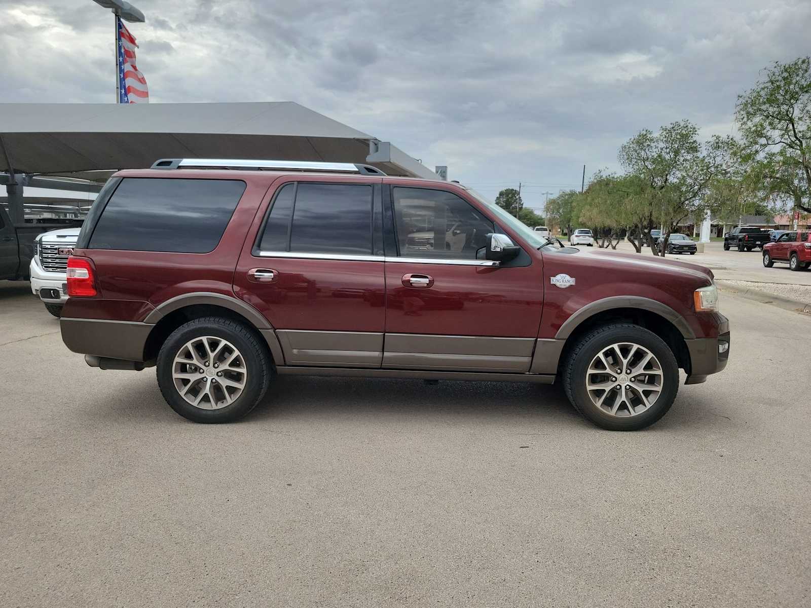 Thumbnail: 2016 Ford Expedition - 9