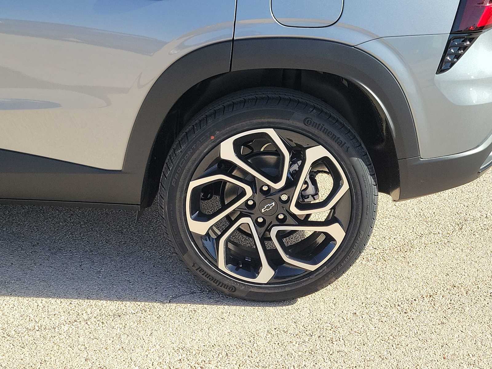 Thumbnail: 2026 Chevrolet Trax - 8