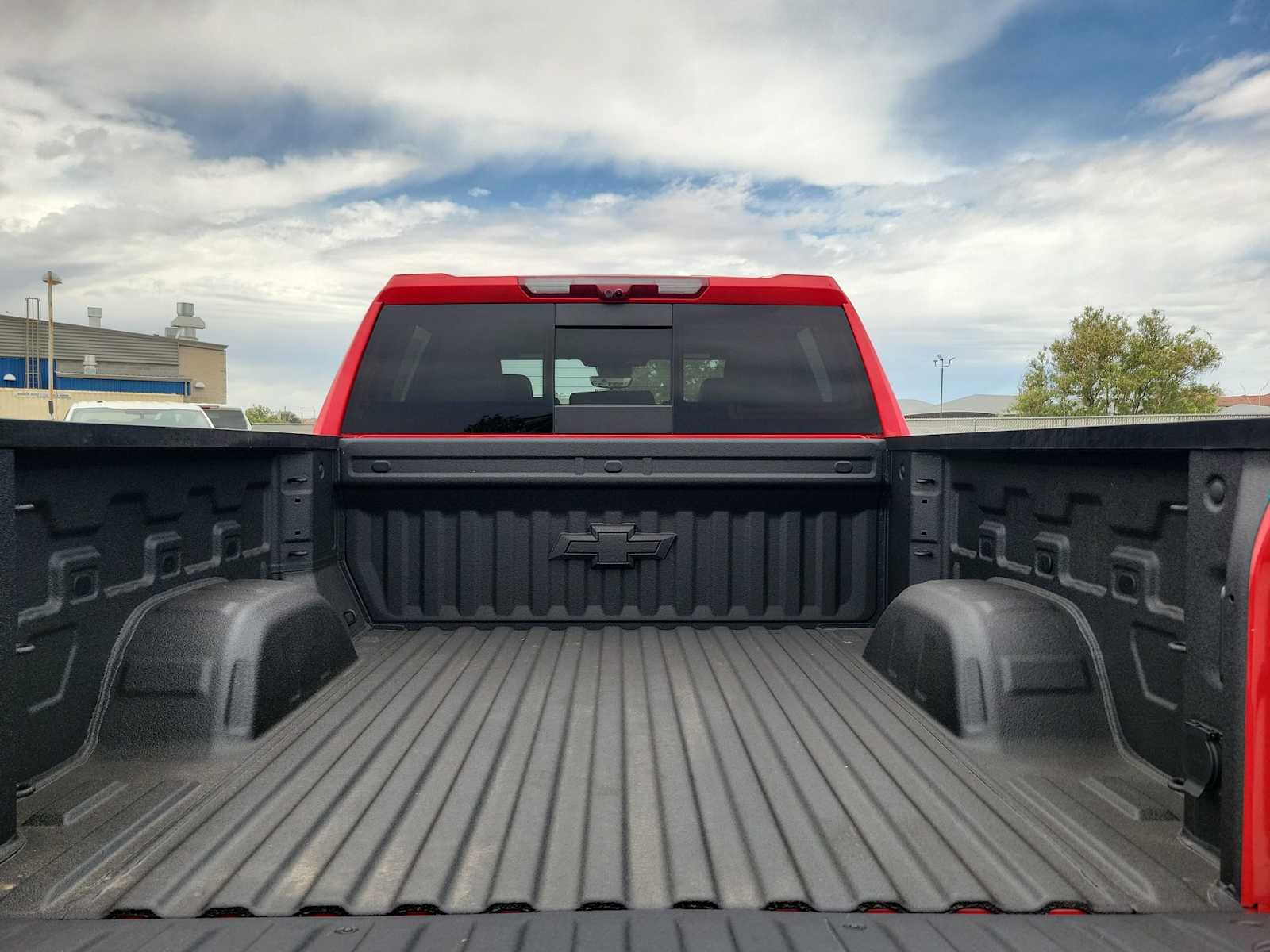 Thumbnail: 2026 Chevrolet Silverado 1500 - 23