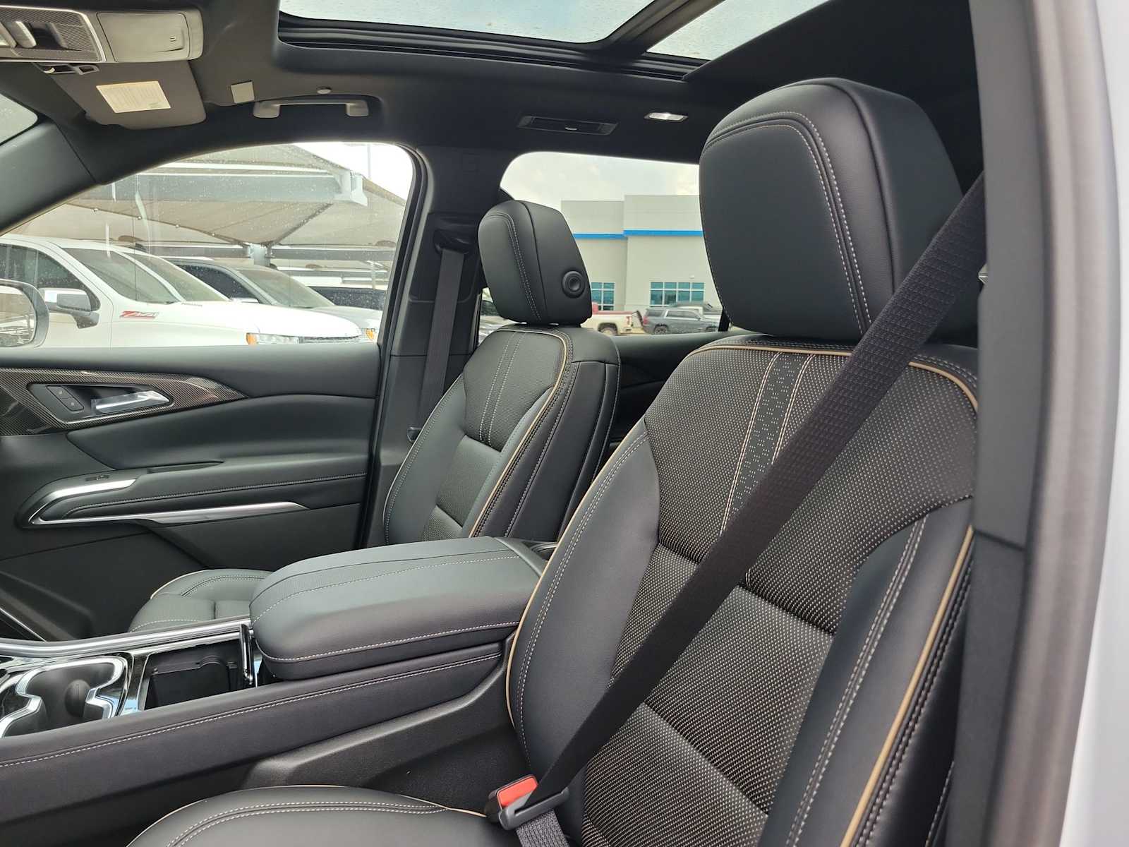 Thumbnail: 2026 Chevrolet Traverse - 15