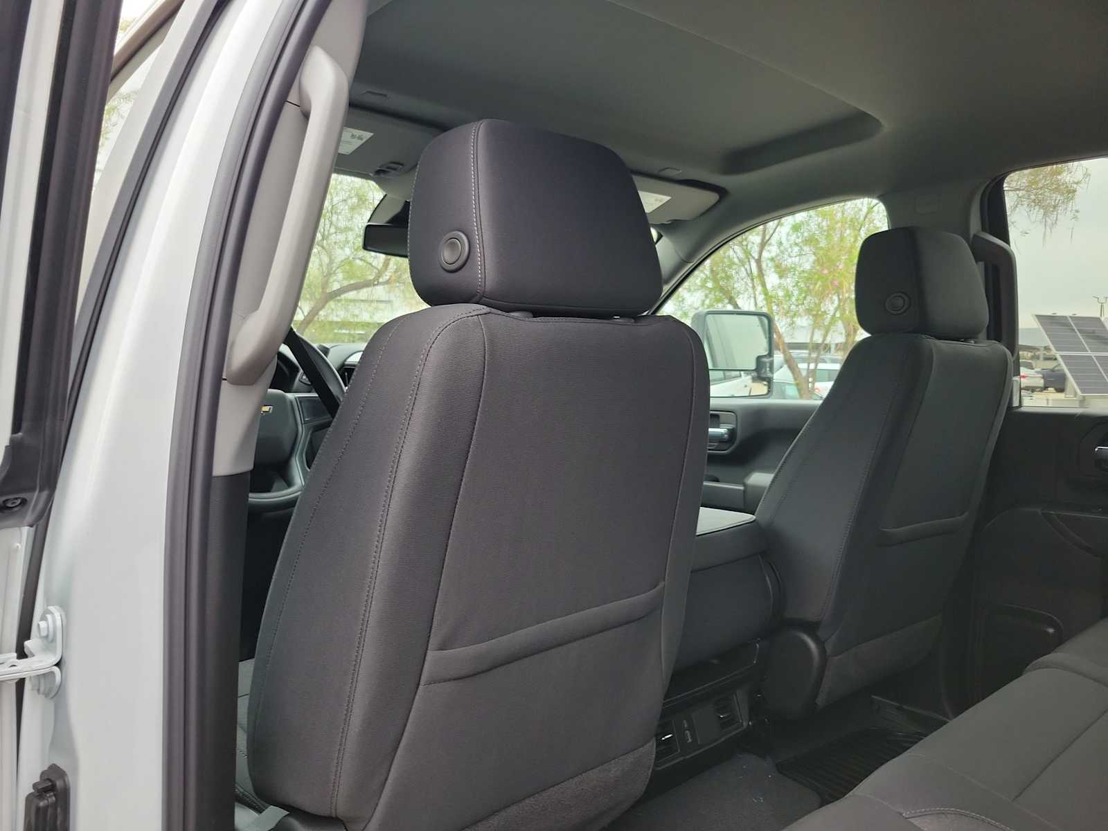 Thumbnail: 2026 Chevrolet Silverado 2500 - 12