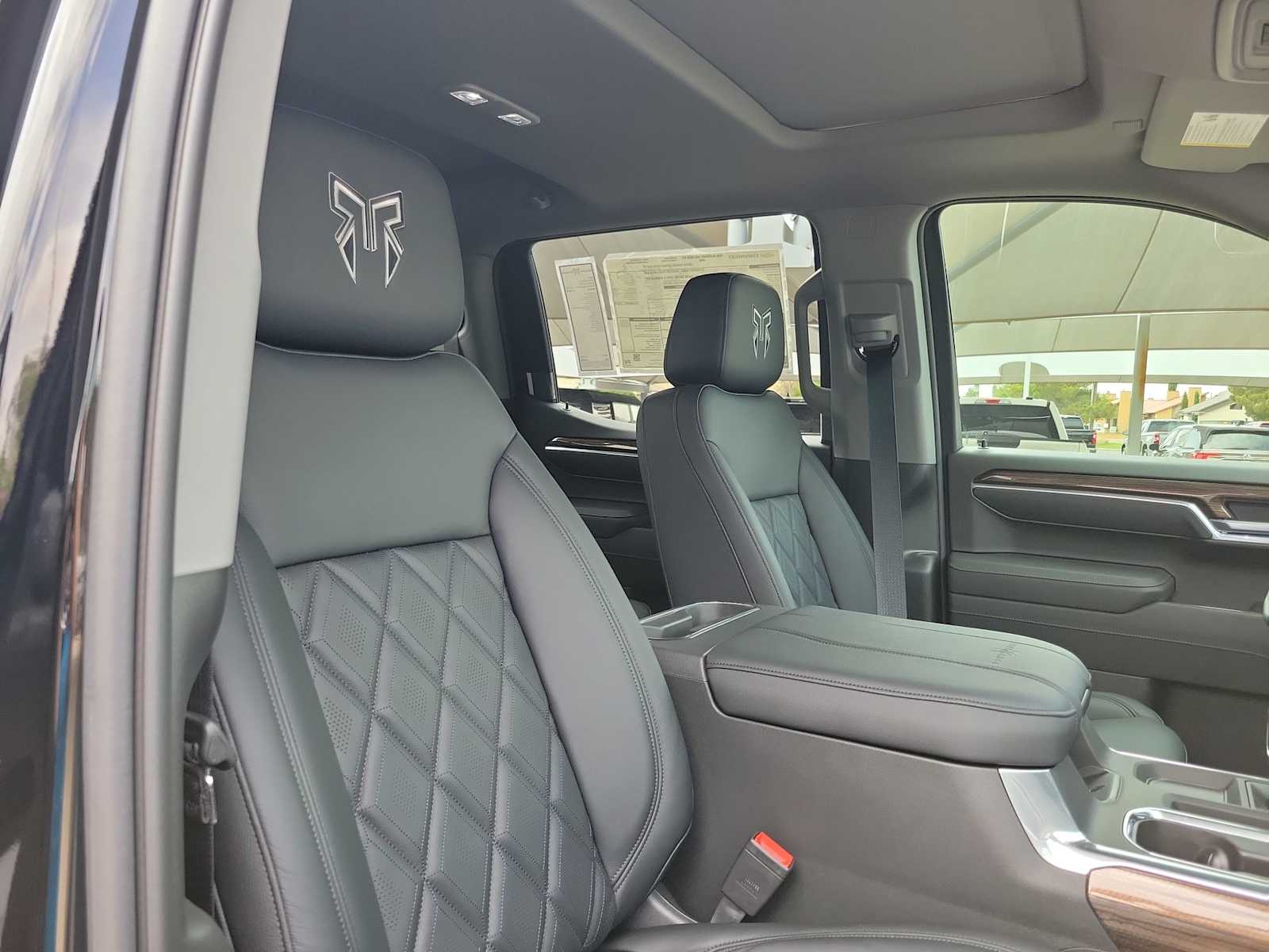 Thumbnail: 2026 Chevrolet Silverado 1500 - 18