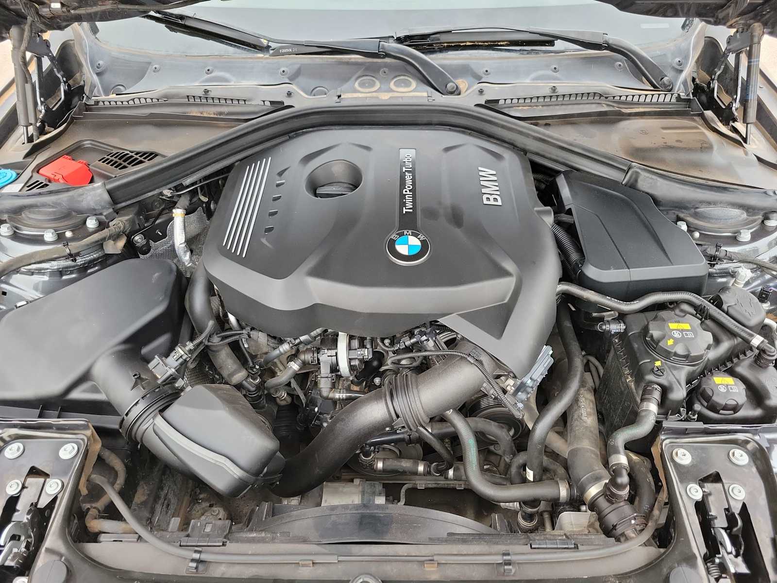 2018 BMW 3 Series 330i 9