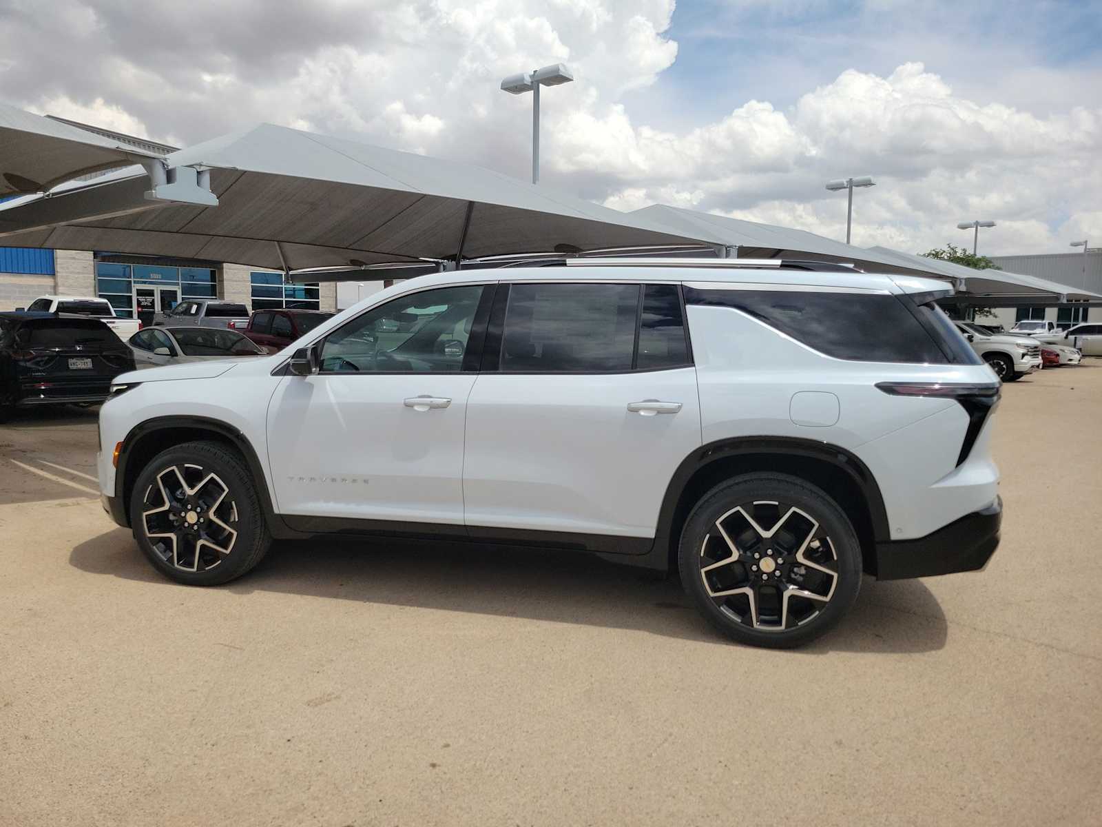 Thumbnail: 2026 Chevrolet Traverse - 5