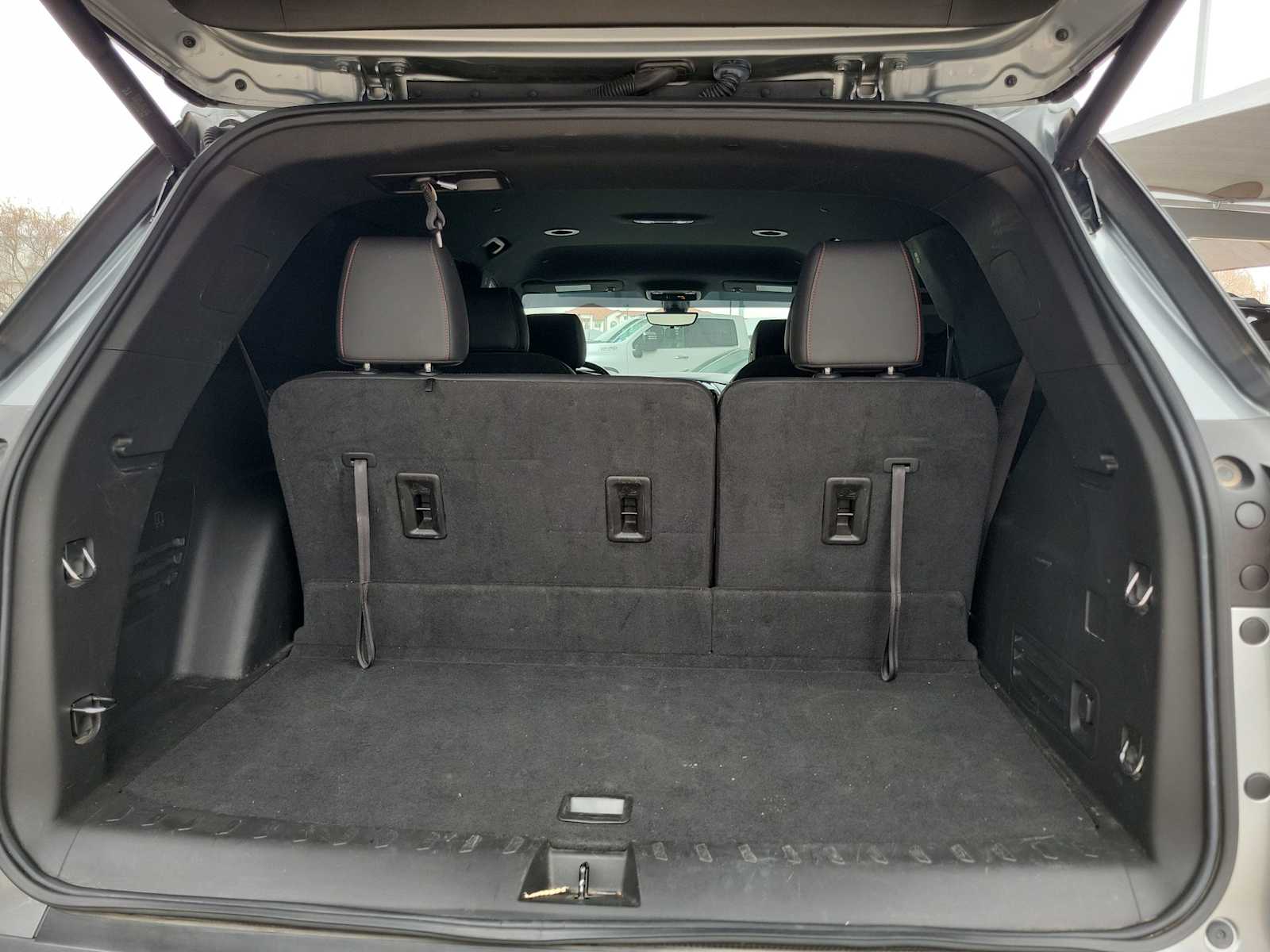 Thumbnail: 2023 Chevrolet Traverse - 15