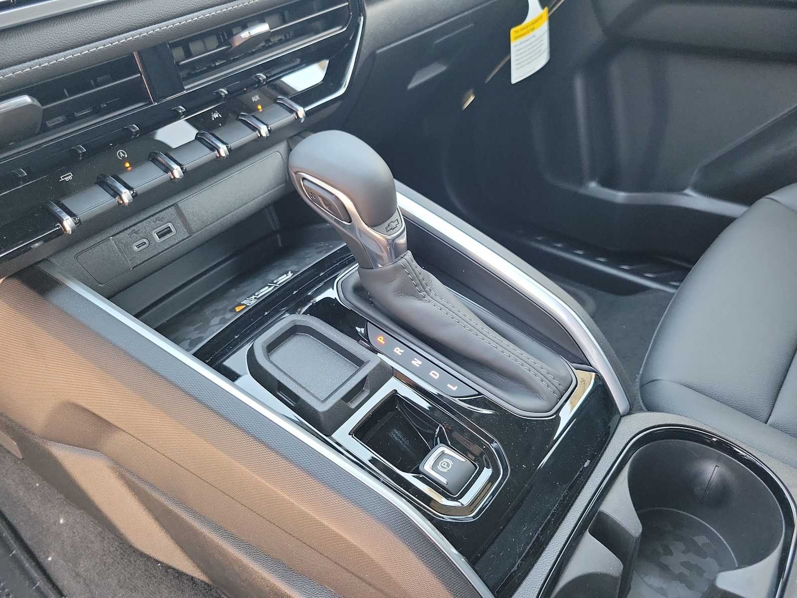 Thumbnail: 2026 Chevrolet Colorado - 17