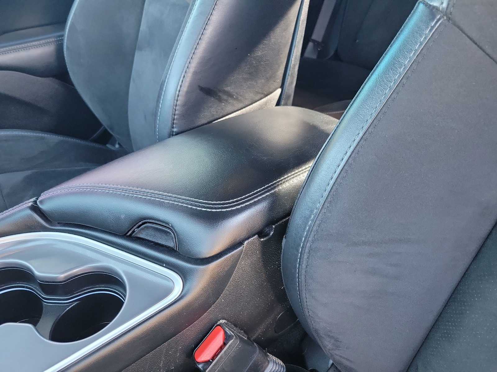 Thumbnail: 2022 Dodge Challenger - 16