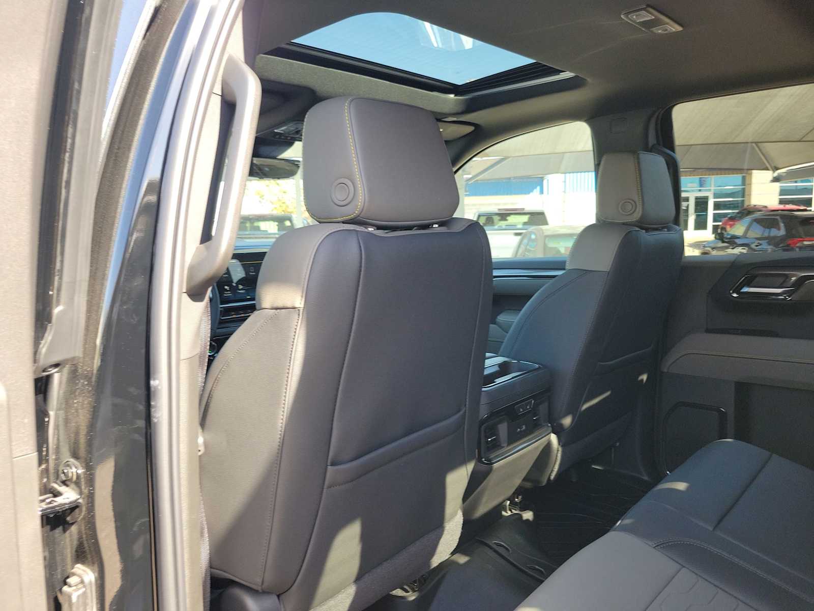 Thumbnail: 2026 Chevrolet Silverado 1500 - 12