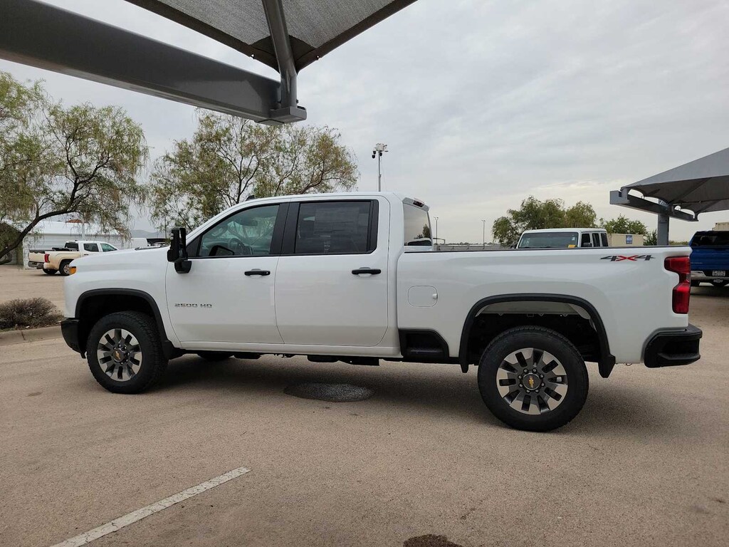 New 2026 Chevrolet Silverado 2500 HD Custom Truck Crew Cab