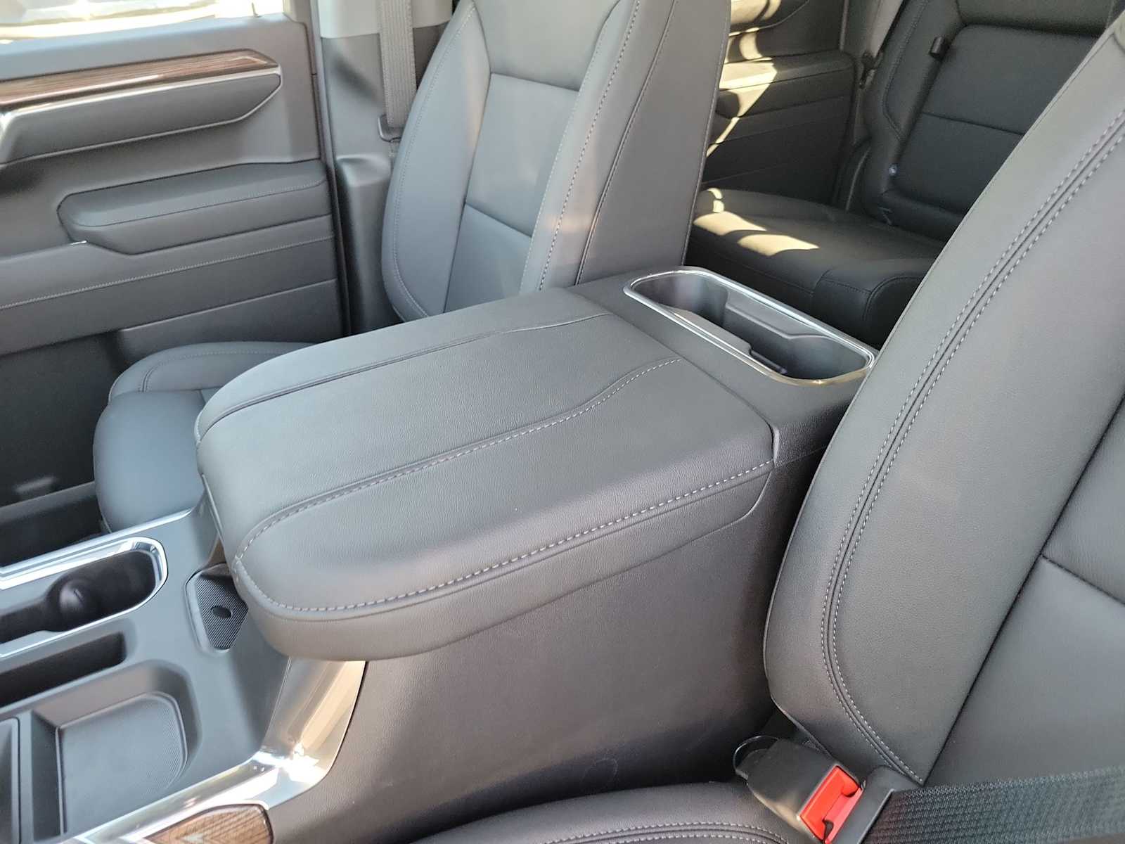 Thumbnail: 2026 Chevrolet Silverado 1500 - 16