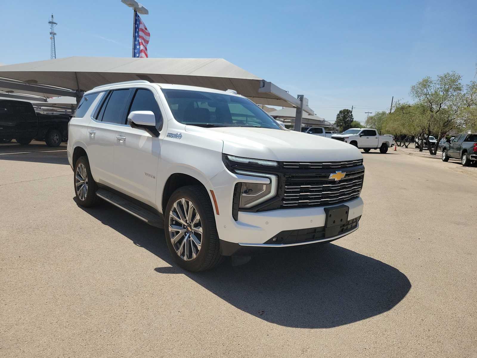 Thumbnail: 2025 Chevrolet Tahoe - 3